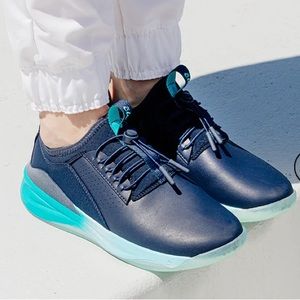 Clove Blue Nursing Shoes